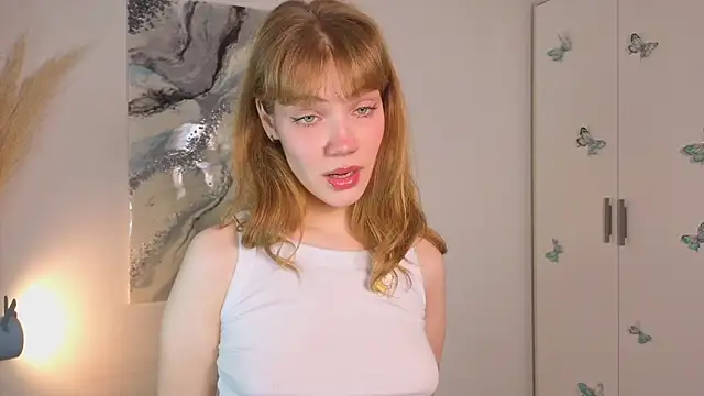 pienaple online show from October 22, 2025, 4:46 am