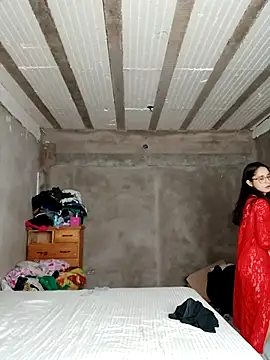 linameii online show from October 3, 2025, 5:54 pm