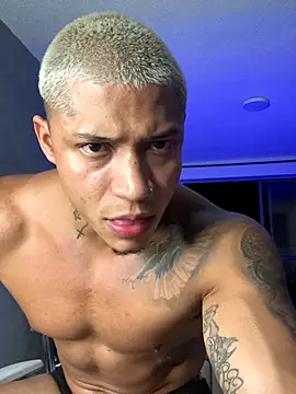 Snapshot of DiagoRockfield chatting on October 28, 2025, 1:09 am DiagoRockfield online show from October 28, 2025, 1:09 am