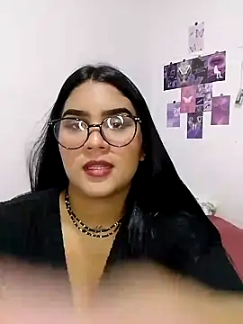 Renata Zoe online show from September 28, 2025, 1:55 am