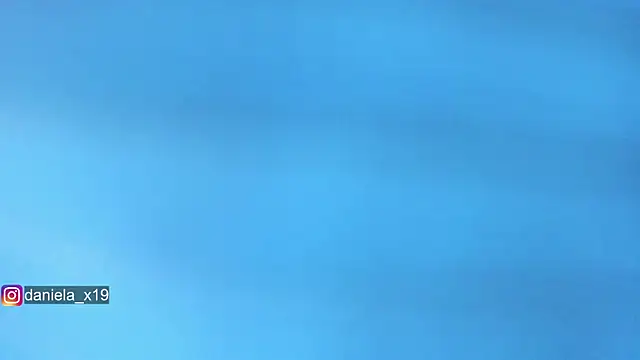 Snapshot of Daniela_x19 chatting on November 6, 2025, 12:44 am Daniela x19 online show from November 6, 2025, 12:44 am