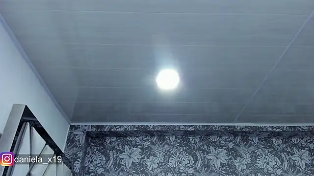 Daniela x19 online show from April 28, 2026, 2:49 am