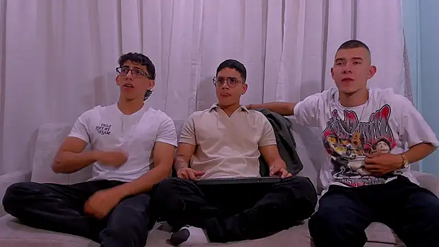 Snapshot of axel_vega chatting on February 28, 2026, 1:28 am axel vega online show from February 28, 2026, 1:28 am