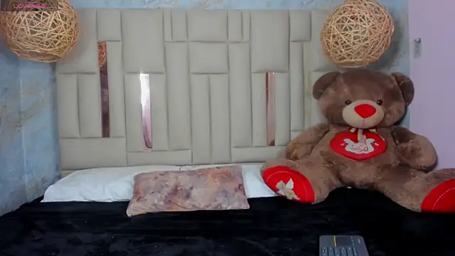 Dixiebelle online show from March 27, 2026, 3:23 am