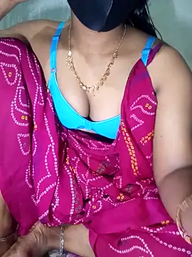 Snapshot of Cute_Couple59 chatting on February 9, 2026, 5:06 pm Cute Couple59 online show from February 9, 2026, 5:06 pm