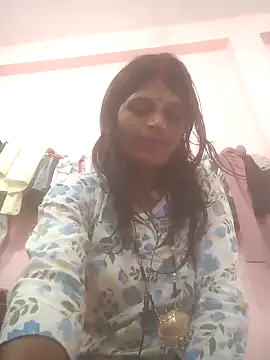 Hott cutgirl online show from October 3, 2025, 11:18 am