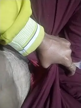 Hott cutgirl online show from November 12, 2025, 11:58 pm