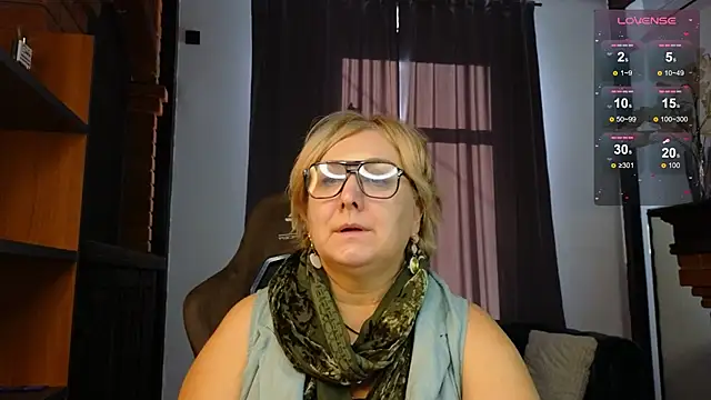 Marta Wils online show from October 25, 2025, 4:20 am