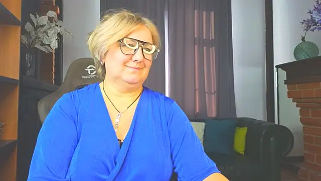 Marta Wils online show from October 31, 2025, 6:47 am