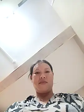 callistra online show from October 19, 2025, 1:56 pm