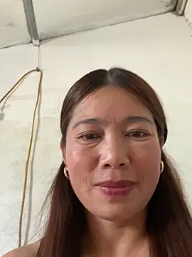 Milky-milk online show from October 28, 2025, 7:45 am