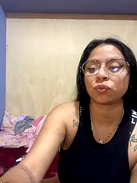 Snapshot of Rouus14 chatting on September 26, 2025, 4:49 am Rouus14 online show from September 26, 2025, 4:49 am