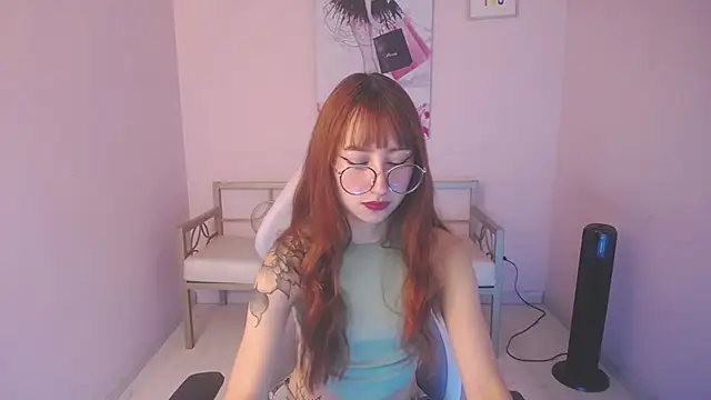 gaby angel  online show from October 3, 2025, 8:06 pm