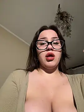 DeliceMaya online show from October 16, 2025, 1:01 pm