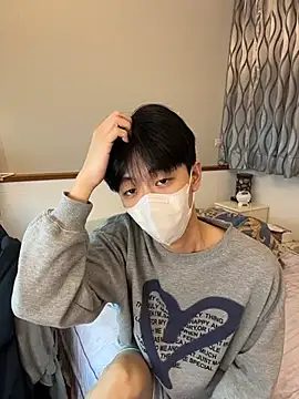 kai101010 online show from February 13, 2026, 2:46 pm