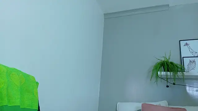 Snapshot of KeendraFox_ chatting on October 25, 2025, 10:23 am KeendraFox online show from October 25, 2025, 10:23 am