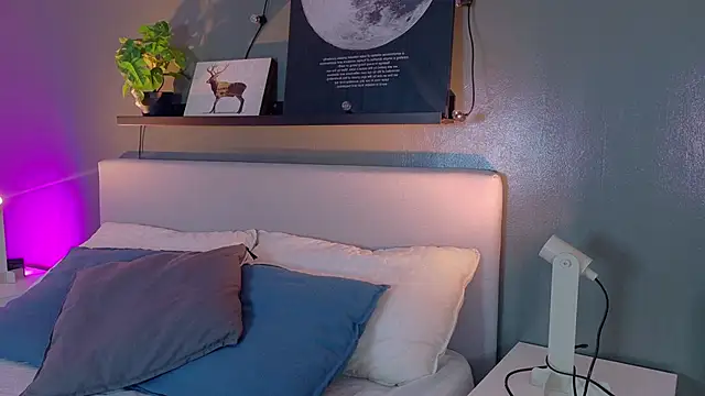 Snapshot of KeendraFox_ chatting on October 30, 2025, 10:16 am KeendraFox online show from October 30, 2025, 10:16 am