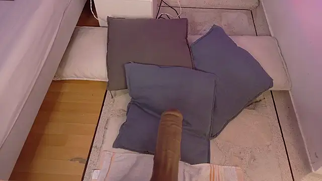 Snapshot of KeendraFox_ chatting on November 12, 2025, 10:26 am KeendraFox online show from November 12, 2025, 10:26 am