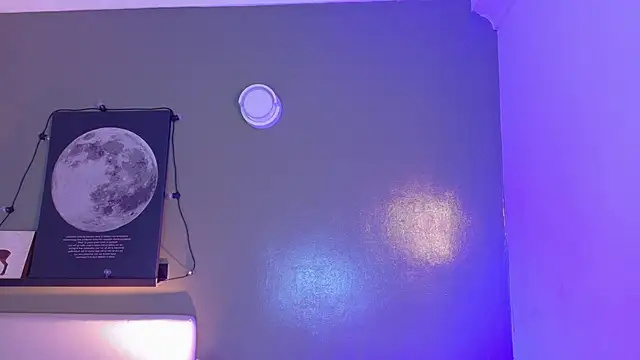 Snapshot of KeendraFox_ chatting on November 13, 2025, 10:36 am KeendraFox online show from November 13, 2025, 10:36 am