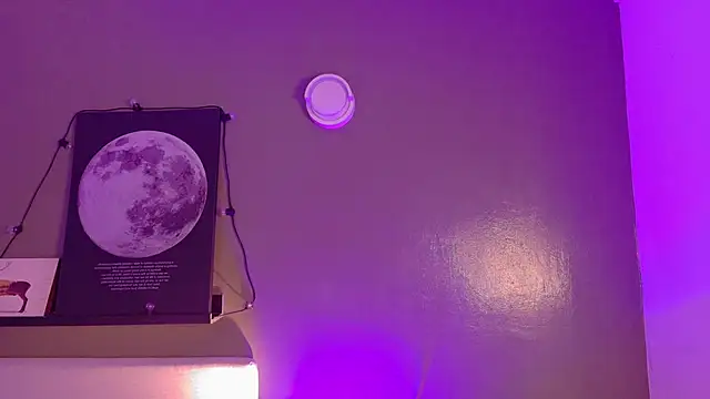 Snapshot of KeendraFox_ chatting on November 14, 2025, 10:25 am KeendraFox online show from November 14, 2025, 10:25 am