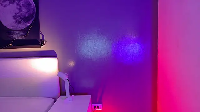 Snapshot of KeendraFox_ chatting on November 21, 2025, 10:25 am KeendraFox online show from November 21, 2025, 10:25 am