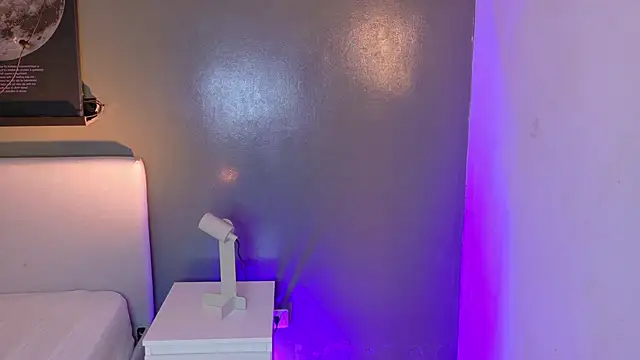 Snapshot of KeendraFox_ chatting on November 27, 2025, 10:39 am KeendraFox online show from November 27, 2025, 10:39 am