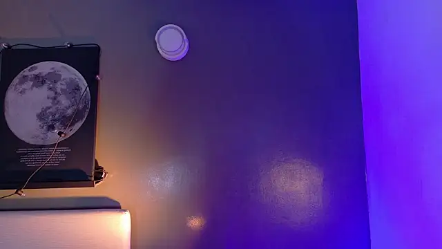 Snapshot of KeendraFox_ chatting on November 29, 2025, 10:18 am KeendraFox online show from November 29, 2025, 10:18 am