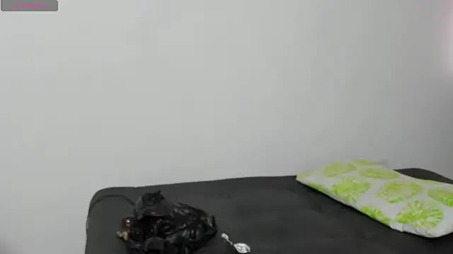 Cherrysweetyx online show from April 18, 2026, 7:58 pm