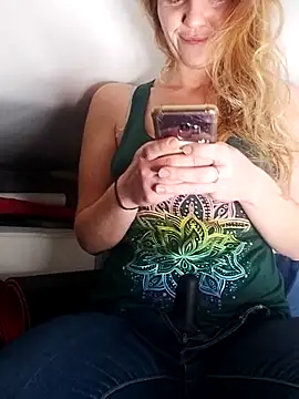 Snapshot of anayshotgirl chatting on October 26, 2025, 6:03 pm anayshotgirl online show from October 26, 2025, 6:03 pm