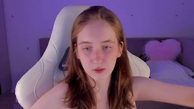 CrystalSoul  online show from October 27, 2025, 9:19 pm