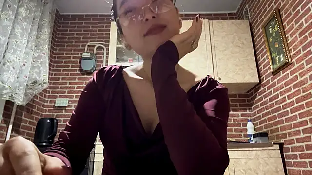 Snapshot of EmmaLeexth chatting on September 26, 2025, 1:15 pm EmmaLeexth online show from September 26, 2025, 1:15 pm