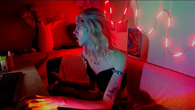 AlexNaughty14 online show from October 19, 2025, 8:26 am