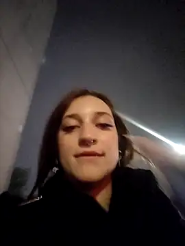 laradoom online show from October 12, 2025, 3:38 am