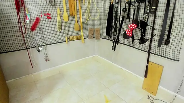 BDSM MEDUZA online show from February 6, 2026, 12:30 pm