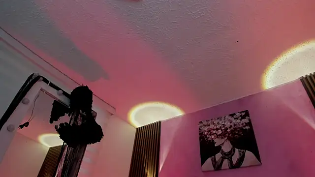 Damian Rock online show from November 24, 2025, 7:57 pm