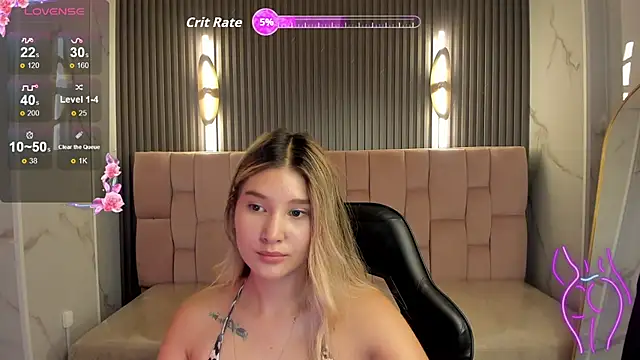 Snapshot of Emma1_b_ chatting on September 27, 2025, 1:21 am Emma1 b online show from September 27, 2025, 1:21 am