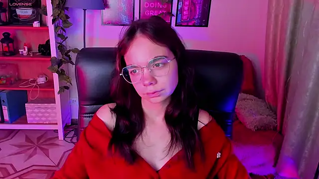 Elise Noir online show from October 12, 2025, 3:33 pm