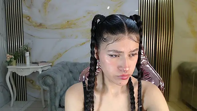 helena1 s online show from October 8, 2025, 8:17 pm