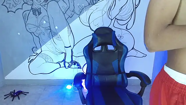 Snapshot of deivid_bigcock1 chatting on October 27, 2025, 12:26 am deivid bigcock1 online show from October 27, 2025, 12:26 am