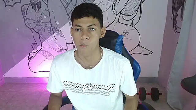 Snapshot of deivid_bigcock1 chatting on November 28, 2025, 12:24 am deivid bigcock1 online show from November 28, 2025, 12:24 am