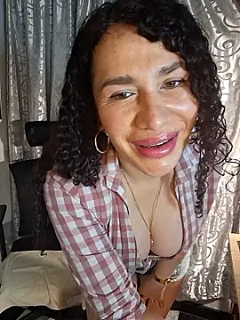 Snapshot of Lina_444 chatting on November 29, 2025, 11:41 pm Lina 444 online show from November 29, 2025, 11:41 pm