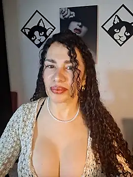 Lina 444 online show from April 24, 2026, 2:25 am