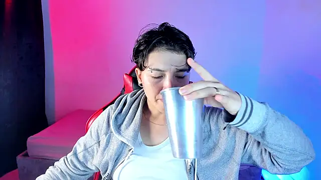 nicocoox online show from October 28, 2025, 1:42 am