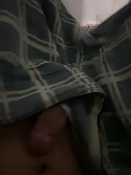 Snapshot of sambergSILVa chatting on November 17, 2025, 11:32 pm sambergSILVa online show from November 17, 2025, 11:32 pm