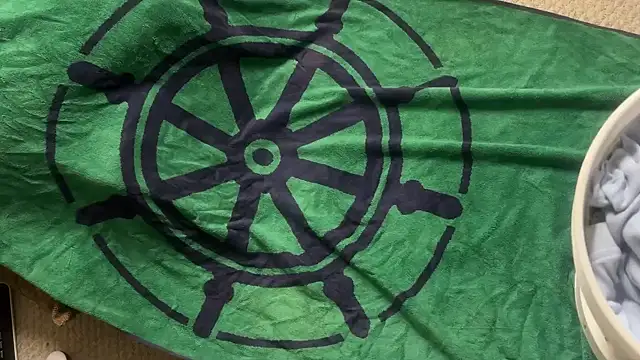 Doanything4you online show from November 27, 2025, 7:32 am