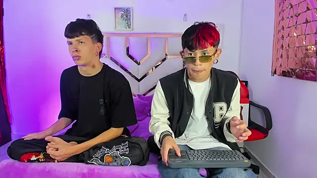 DemianSalvatore online show from March 3, 2026, 9:10 pm