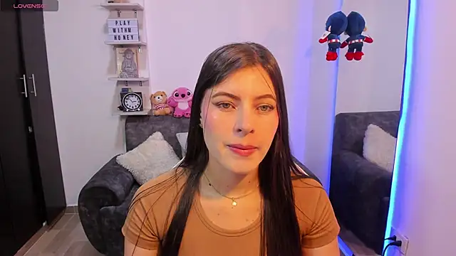 Snapshot of AdelaParker chatting on October 14, 2025, 7:58 pm AdelaParker online show from October 14, 2025, 7:58 pm