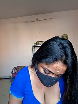 queendivya online show from June 2, 2026, 1:18 am