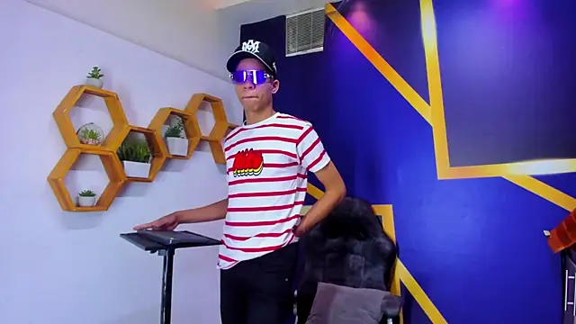 Imperialboys 2 online show from September 30, 2025, 4:06 am