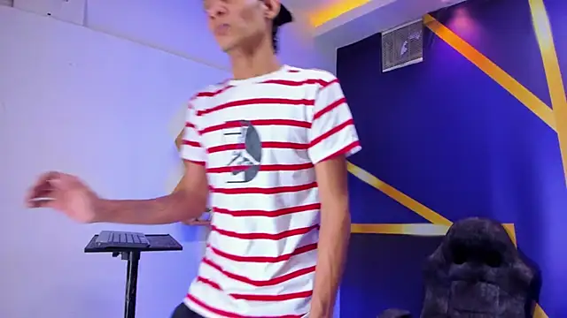 Imperialboys 2 online show from October 5, 2025, 3:49 am